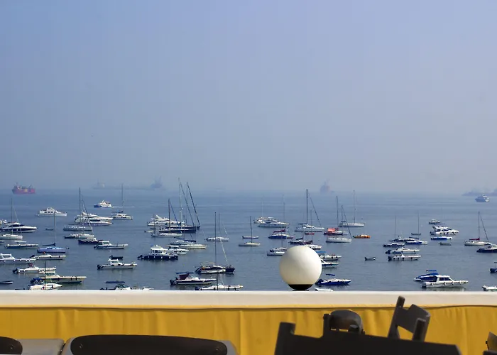 Cheap hotel: Hotel Harbour View Colaba